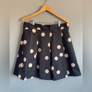IMNYC Isaac Mizrahi Black Pleated Skirt with Cream Polka Dots Women’s Size 12